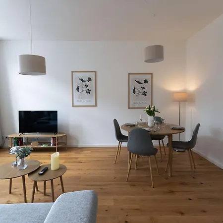 Lu16 Two - Lichtdurchflutet, Modern & Zentral Mit Kueche - Bema Appartement