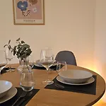 Lu16 Two - Lichtdurchflutet, Modern & Zentral Mit Kueche - Bema *